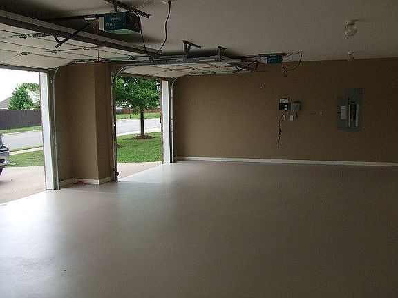 3rd image of 1241 Clydesdale Dr