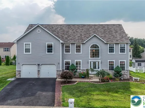 1692 Windmill Ln, Breinigsville, PA 18031