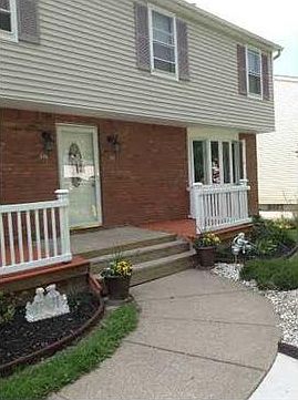 2nd image of 145 Fairgreen Dr