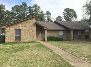 403 Woodridge Cir APT A, Hallsville, TX 75650