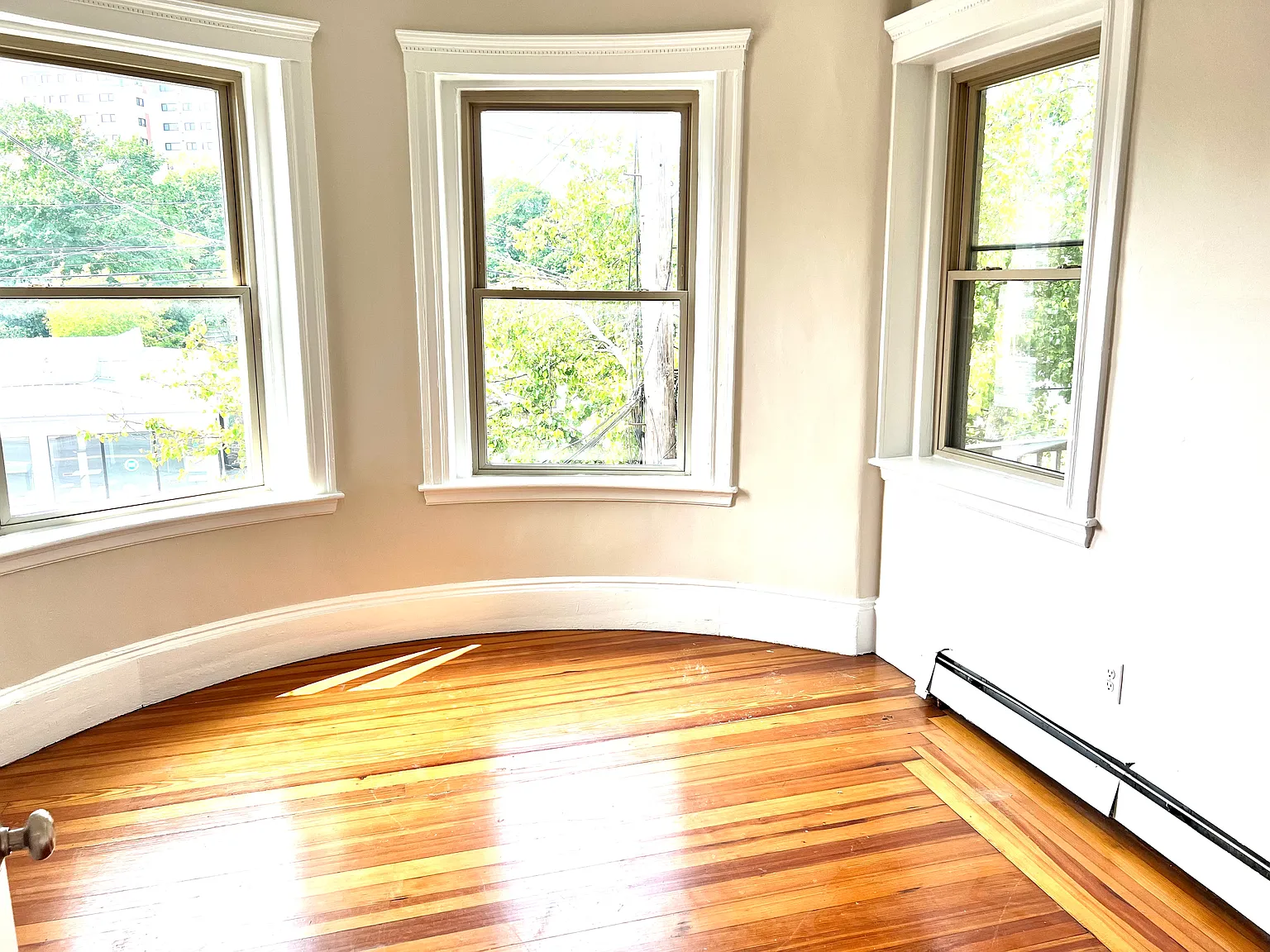 2 bed, 800 sqft, $2,300 — Photo 4