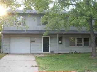 3746 SE Truman Ave, Topeka, KS 66609