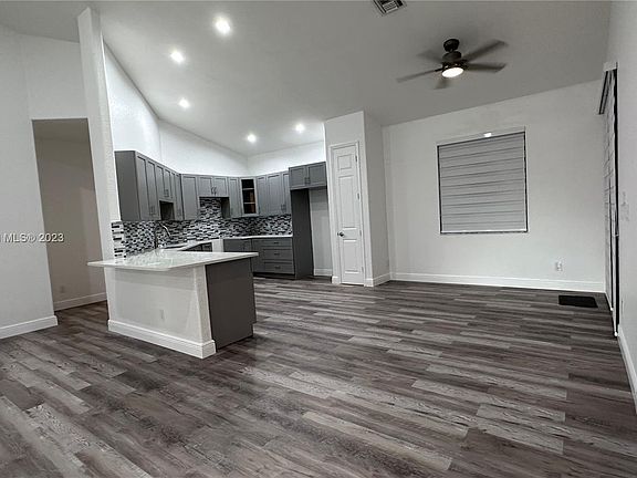 5th image of 1112 Wagner Ave