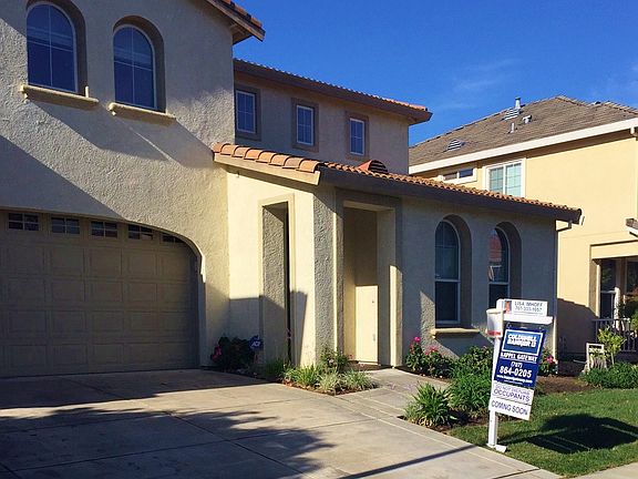2nd image of 647 Verona Ct