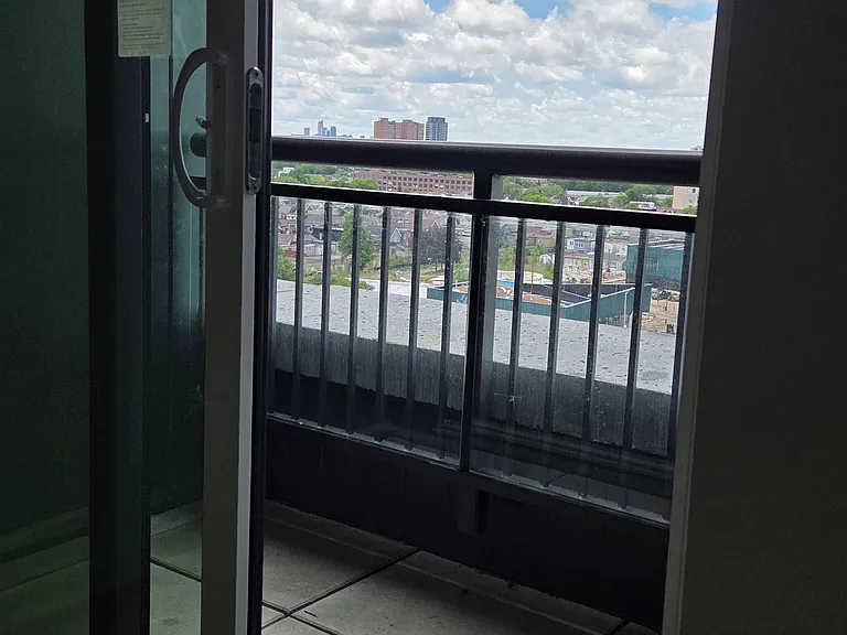1185 Dupont St #808 — Photo 12