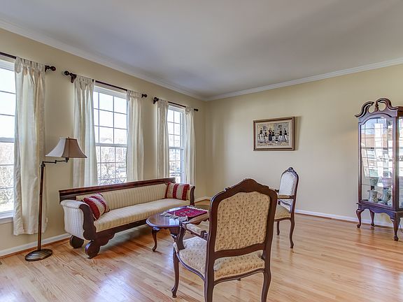 4th image of 8903 Royal Astor Way