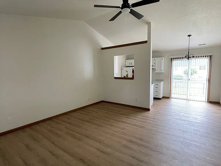 2700 Plaza Ln #2702 — Photo 3