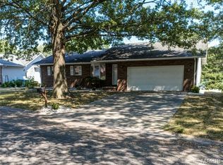 85 Sunfish Dr, Highland, IL 62249