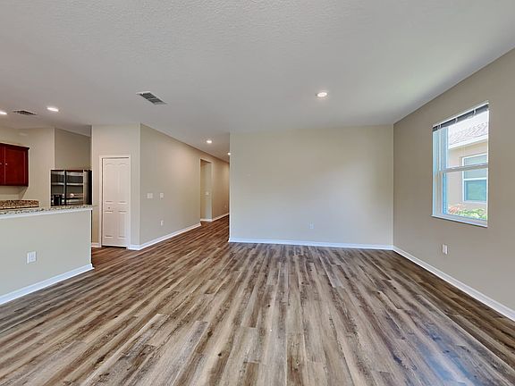 4th image of 9974 Bishop Creek Way