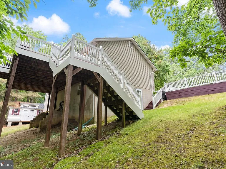 12258 Catalina Dr — Photo 36
