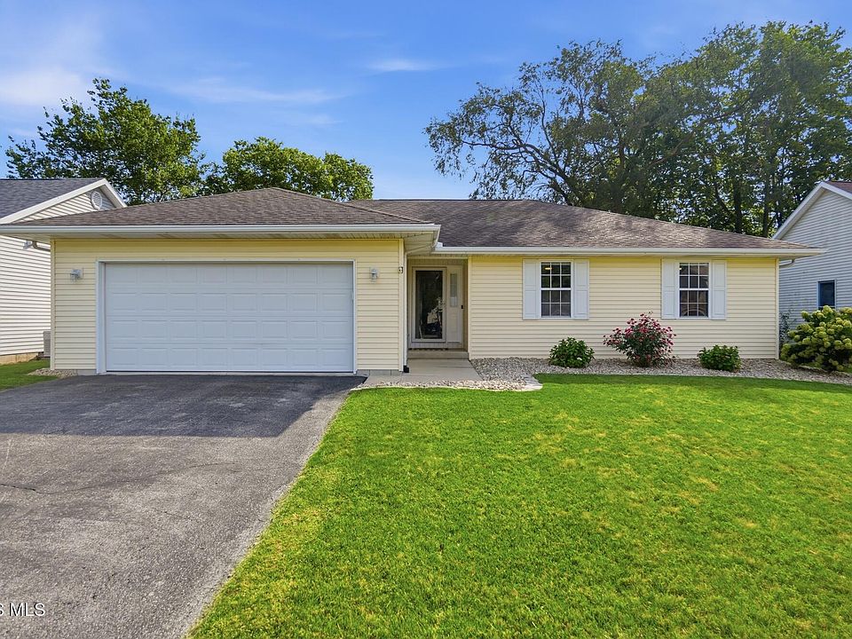 1st image of 1705 Parkside Pl