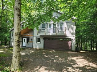 5 Woodstock Rd, Glenwood, NY