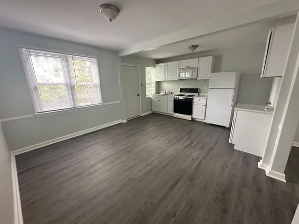 808 E 23rd St, Wilmington, DE 19802