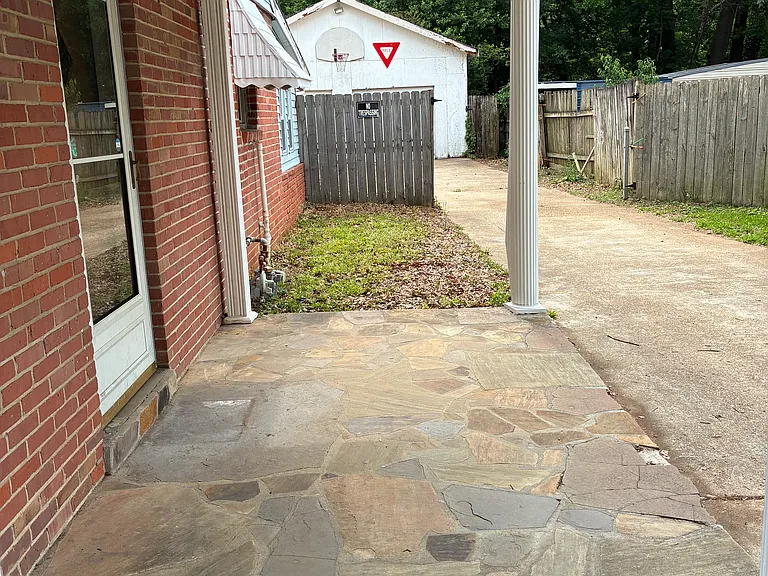 717 W Shawnee Dr — Photo 2