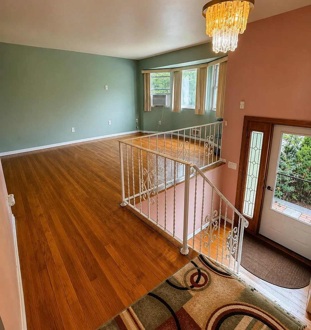 3 bed, 1.0 bath, 1826 sqft, $3,500 — Photo 1