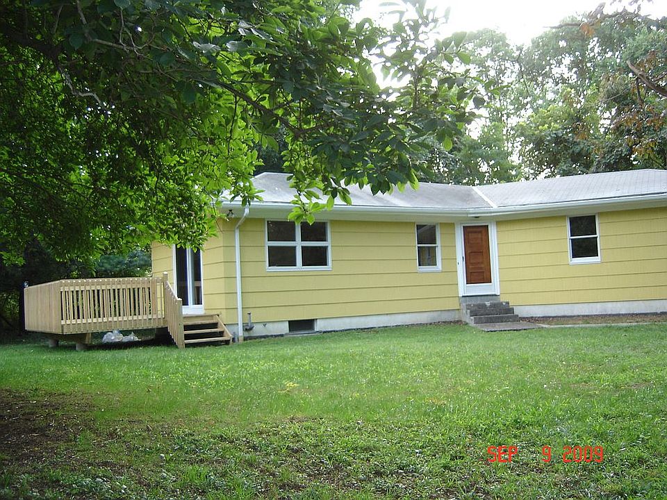 2nd image of 53 Bedford Rd