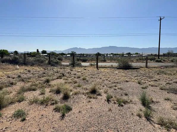 1 Parra Ln, Los Lunas, NM 87031