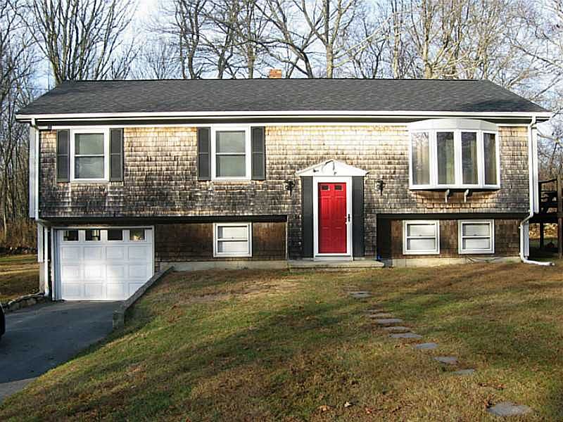 1st image of 41 Ferreira Dr