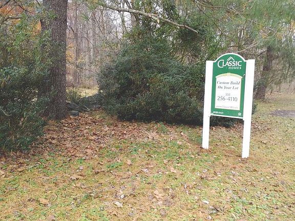 5th image of 11912 Ambleside Dr