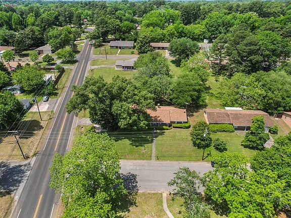 3rd image of 1901 Buckner Dr