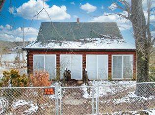 3190 Pleasant Valley Dr, Galena, MO 65656