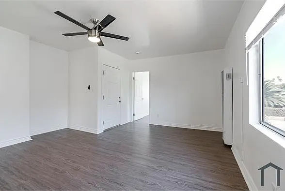 600 1/4 W 41st Dr — Photo 3