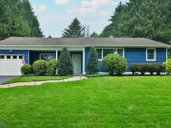 24 Spruce Run Rd, Clinton Town, NJ 08809