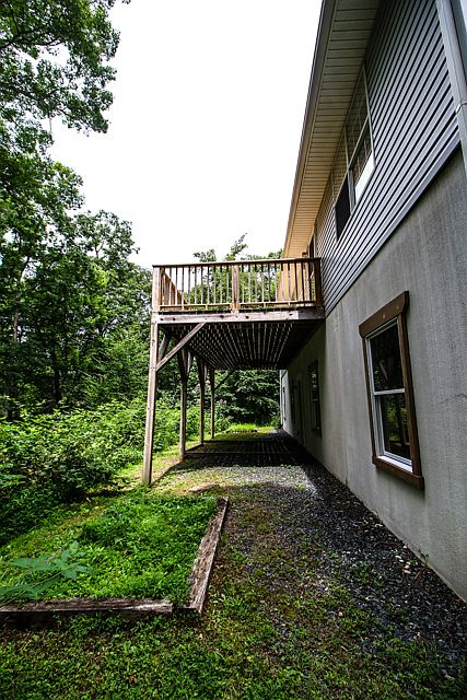 2nd image of 559 Locust Hill Rd