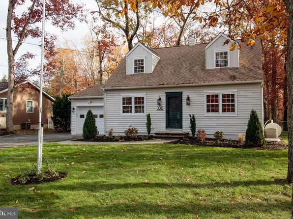 220 Spruce Trl, Browns Mills, NJ 08015