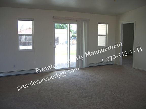 5th image of 620 Bear Valley Dr