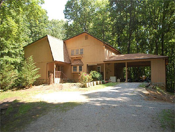2nd image of 839 Trojan Dr