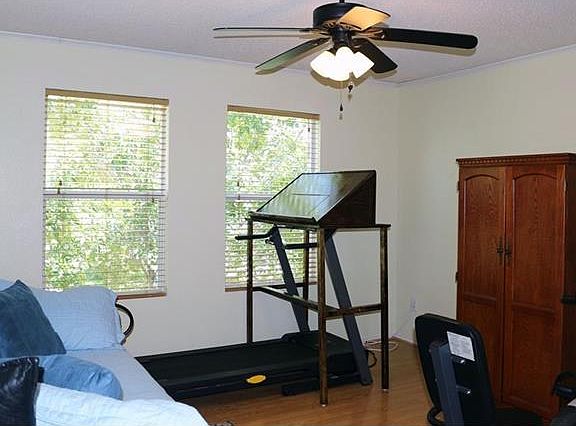 3rd image of 2617 Shady Grove Ln