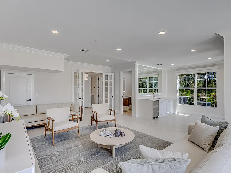 27 Marina Gardens Dr — Photo 18