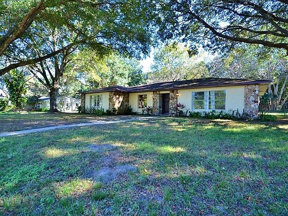 2nd image of 209 Valencia Ct