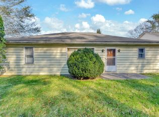 114 Crizer Ave, White Sulphur Springs, WV 24986