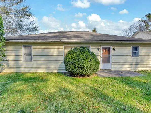 114 Crizer Ave, White Sulphur Springs, WV 24986