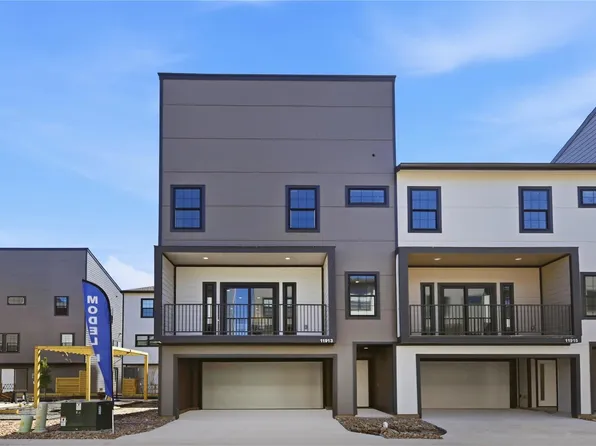 11933 N Hoa Sen Cir, Houston, TX 77072