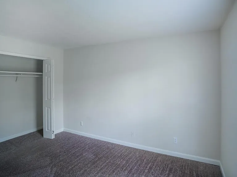 Chase Cove Apartments — Photo 124
