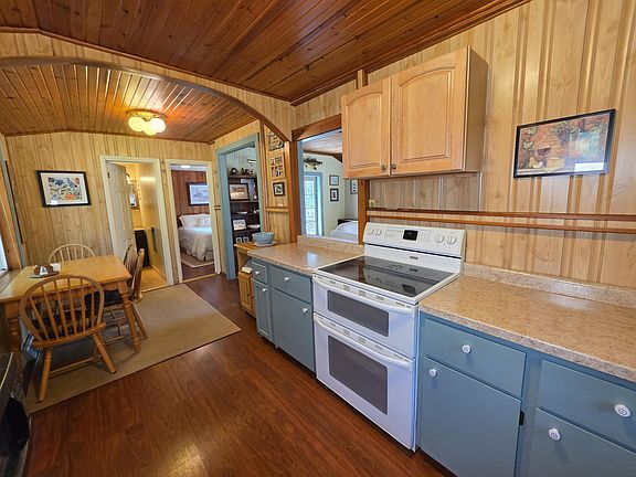 5th image of 5165 Sea Lion Lake Rd