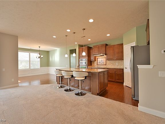 5th image of 9409 Foxboro Dr