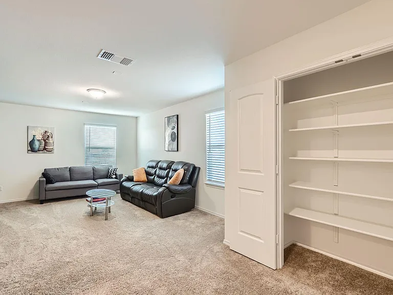 2110 Goji Ln — Photo 23