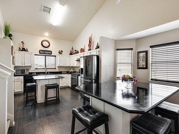 4th image of 436 Everlook Ln