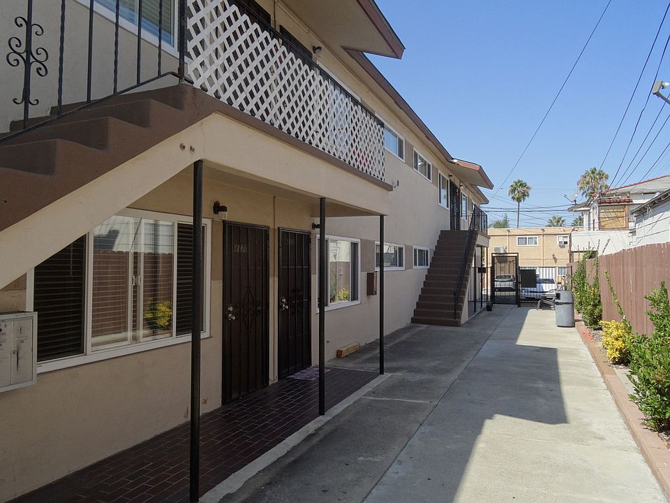 1st image of 4176 34th St
