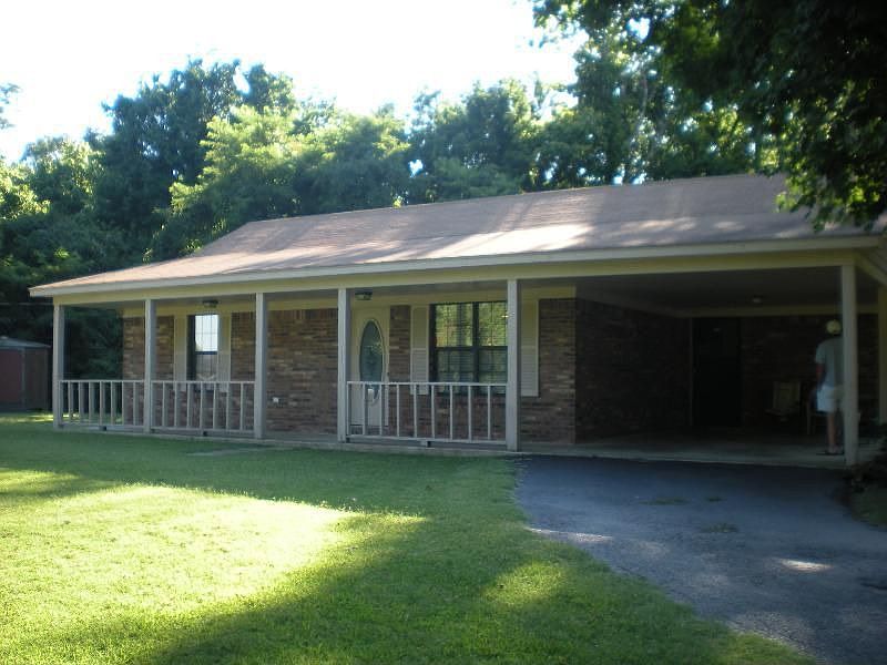 2nd image of 811 Randolph Rd