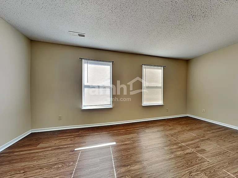 2162 Providence Dr — Photo 11