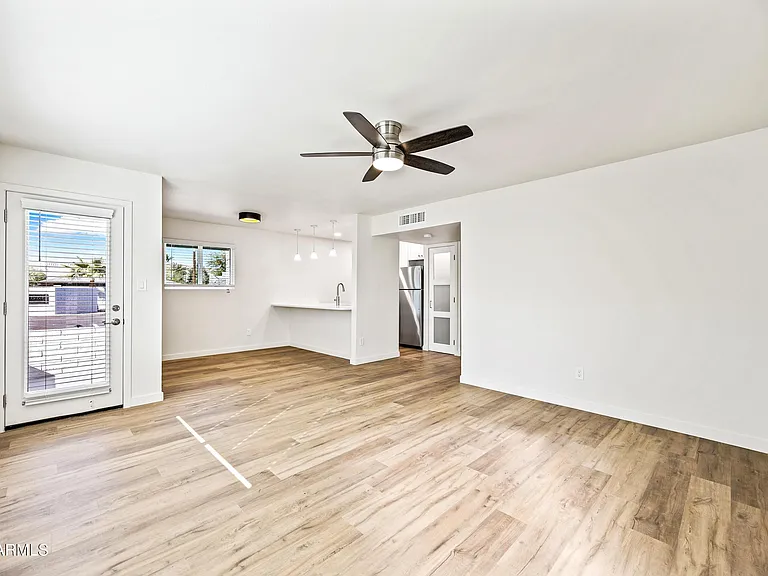4139 N 27th St #1 — Photo 5