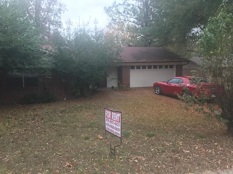 1100 w 17TH TERRACE
