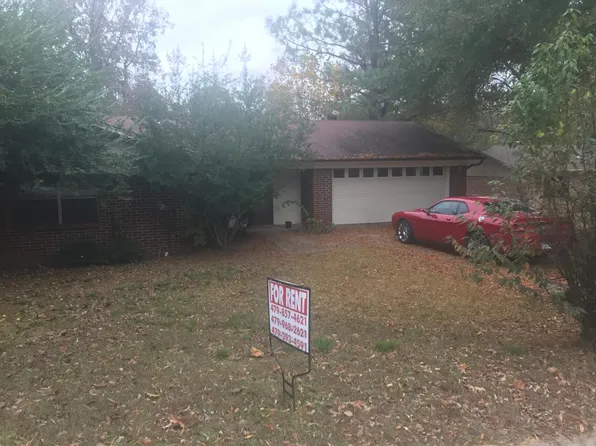 1100 W 17th Ter, Russellville, AR 72801