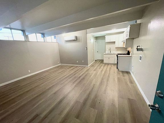 5th image of 1051 Price St #A