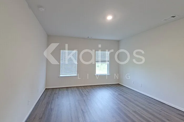 3494 Bridgewood Dr — Photo 10